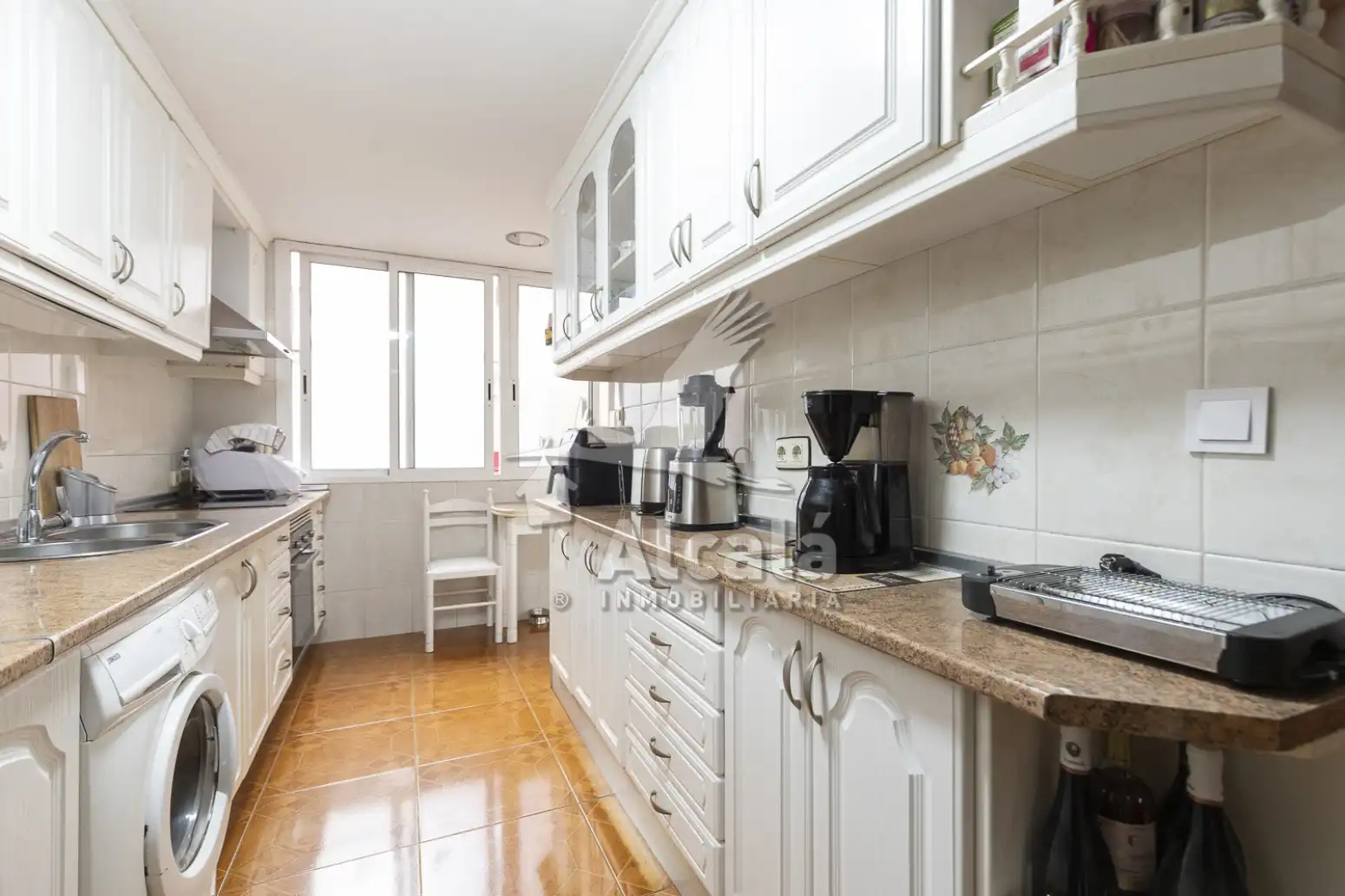Cocina de Piso en venta en Alcalá de Henares con Calefacción, Terraza y Trastero