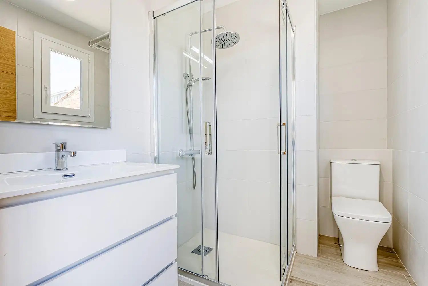 Baño de Piso en venta en Santa Margarida de Montbui con Calefacción, Terraza y Trastero