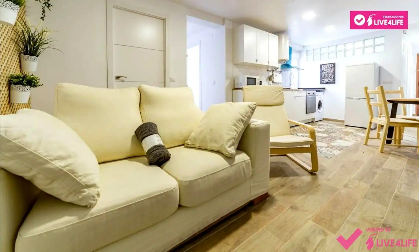 Flat for rent in Valencia  with Furnished