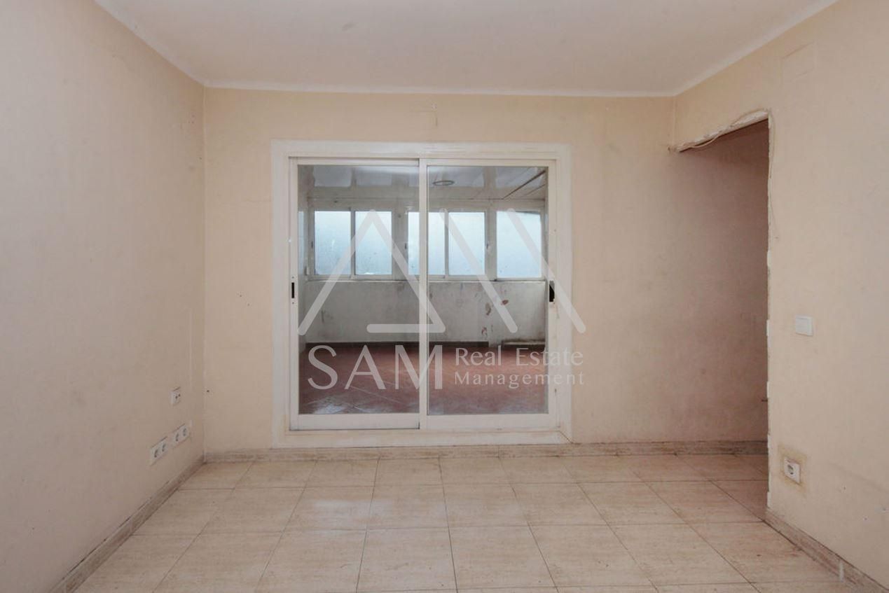 Bedroom of Attic for sale in Badalona  with Terrace and Balcony