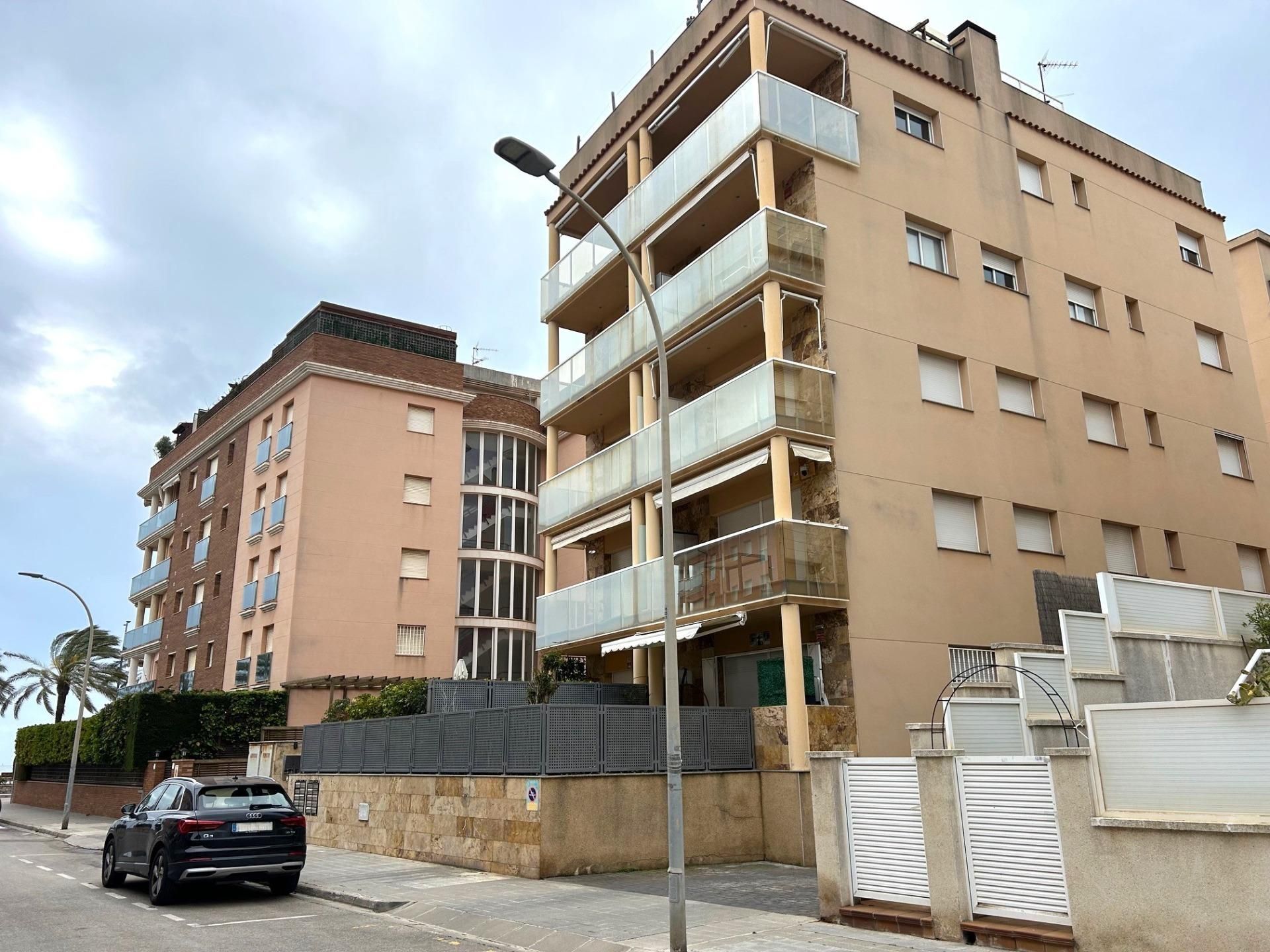 Vista exterior de Àtic en venda en Calafell amb Aire condicionat, Calefacció i Terrassa