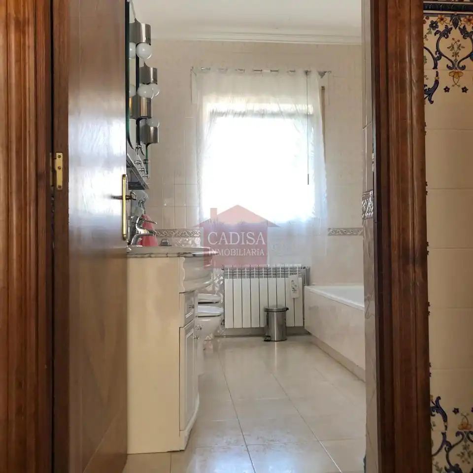 Baño de Casa o chalet en venta en Santiago de la Puebla con Calefacción, Terraza y Trastero