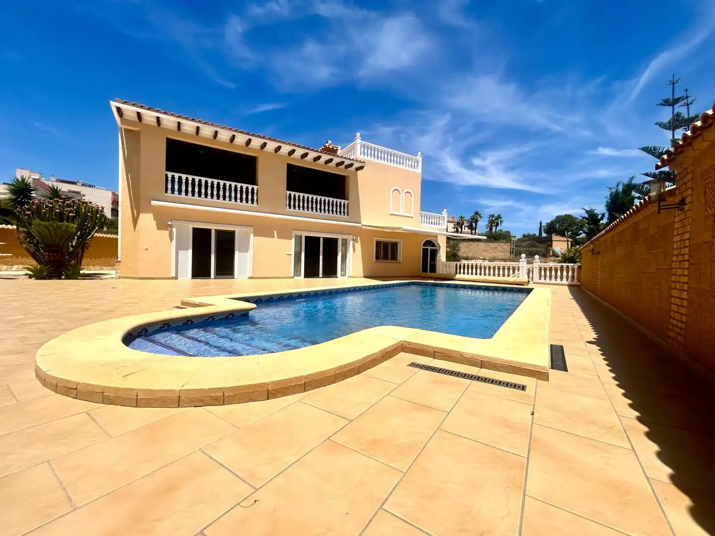 Villa avec terrasse à vendre à Urbanizacion CALARREONA, imagen 5