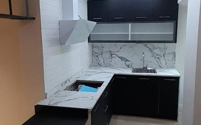 Kitchen of Apartment for sale in  Madrid Capital