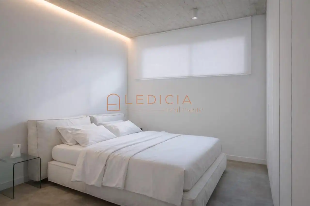 Habitación de Piso en venta en Cangas  con Calefacción y Amueblado