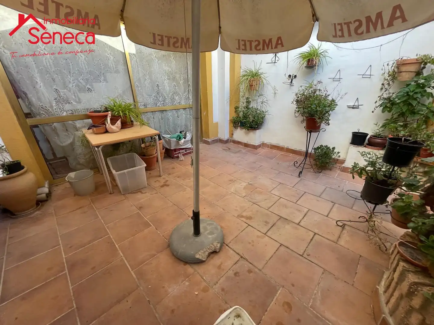 Jardí de Casa adosada en venda en Córdoba amb Aire condicionat, Calefacció i Terrassa