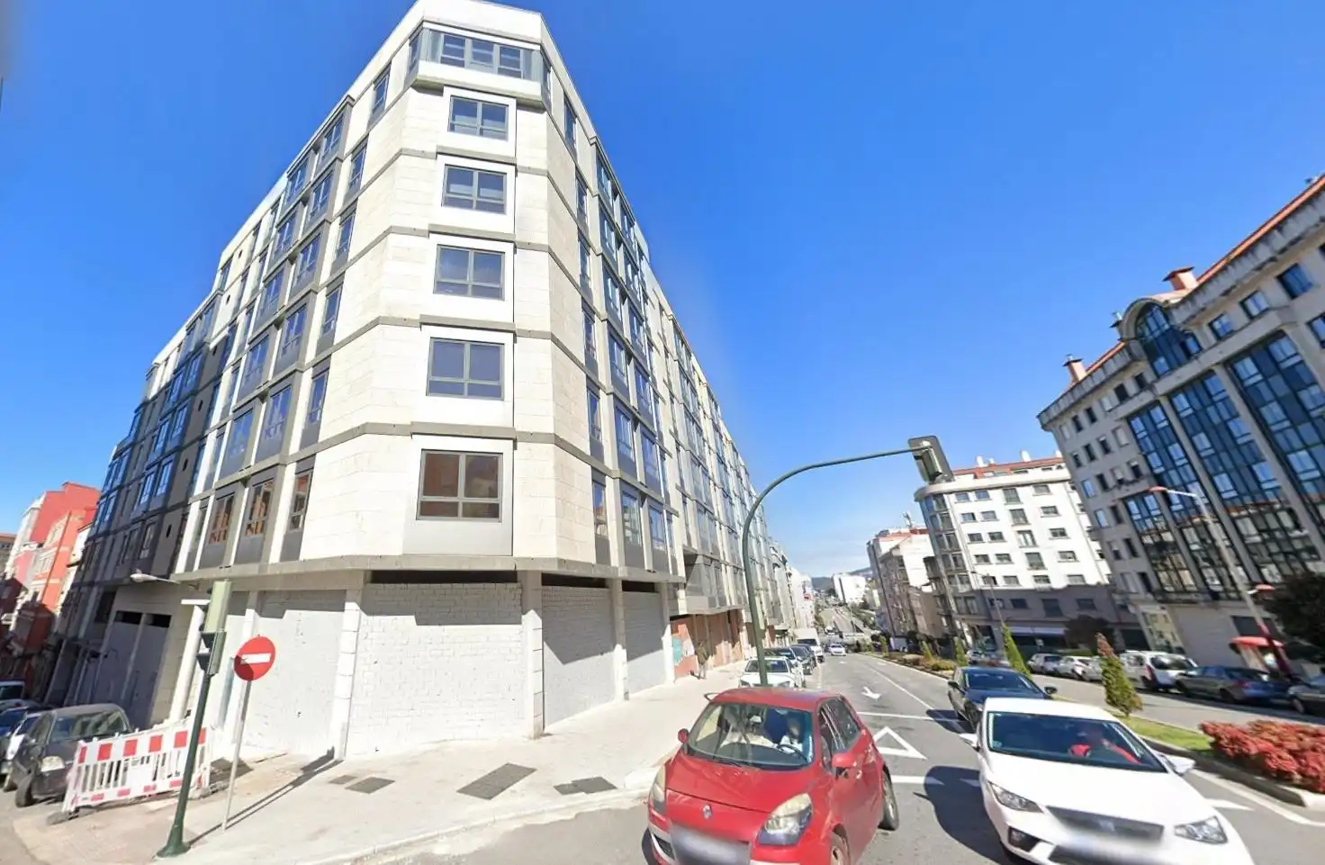 Local comercial en venta en Aragón 213-215, imagen 2