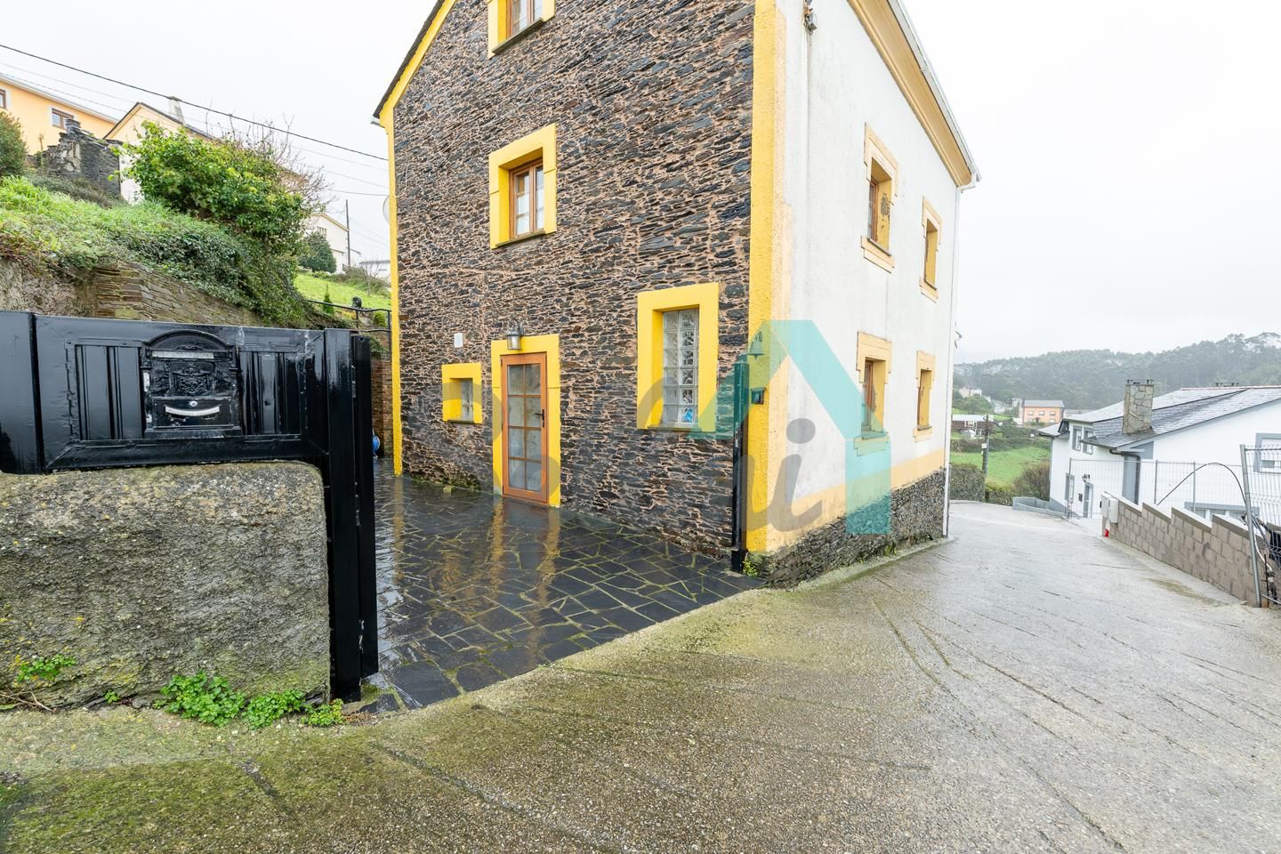 Exterior view of House or chalet for sale in Coaña  with Heating, Parquet flooring and Terrace