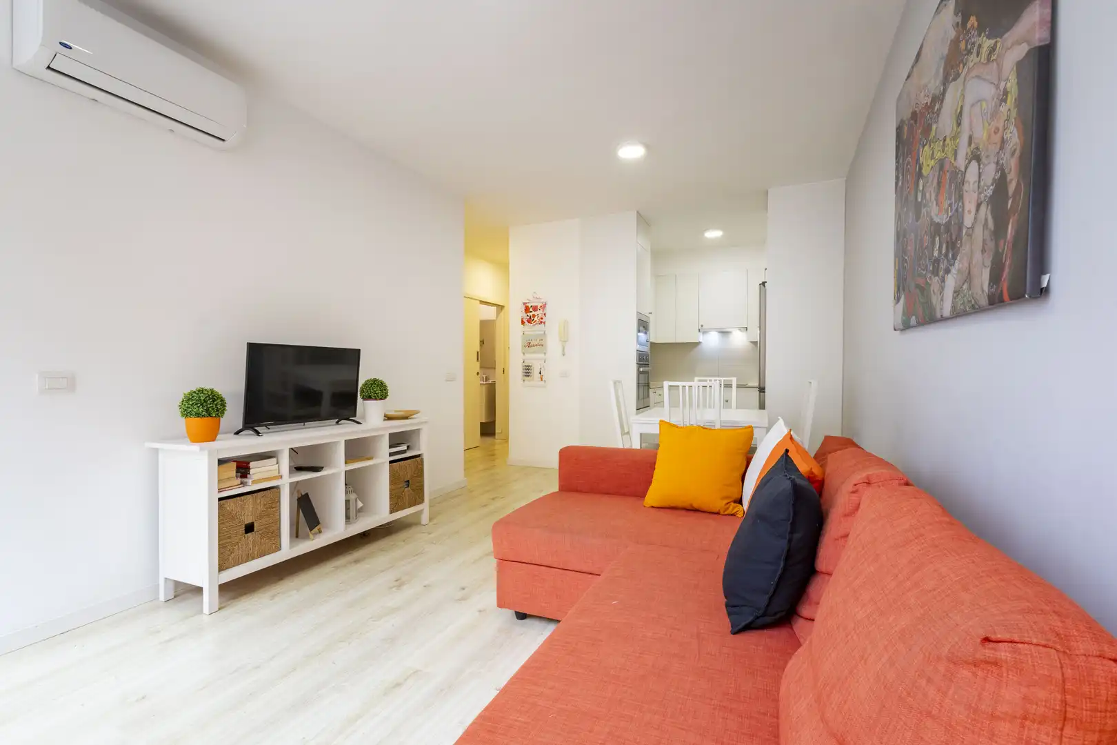 Living room of Flat for sale in  Santa Cruz de Tenerife Capital  with Air Conditioner and Furnished