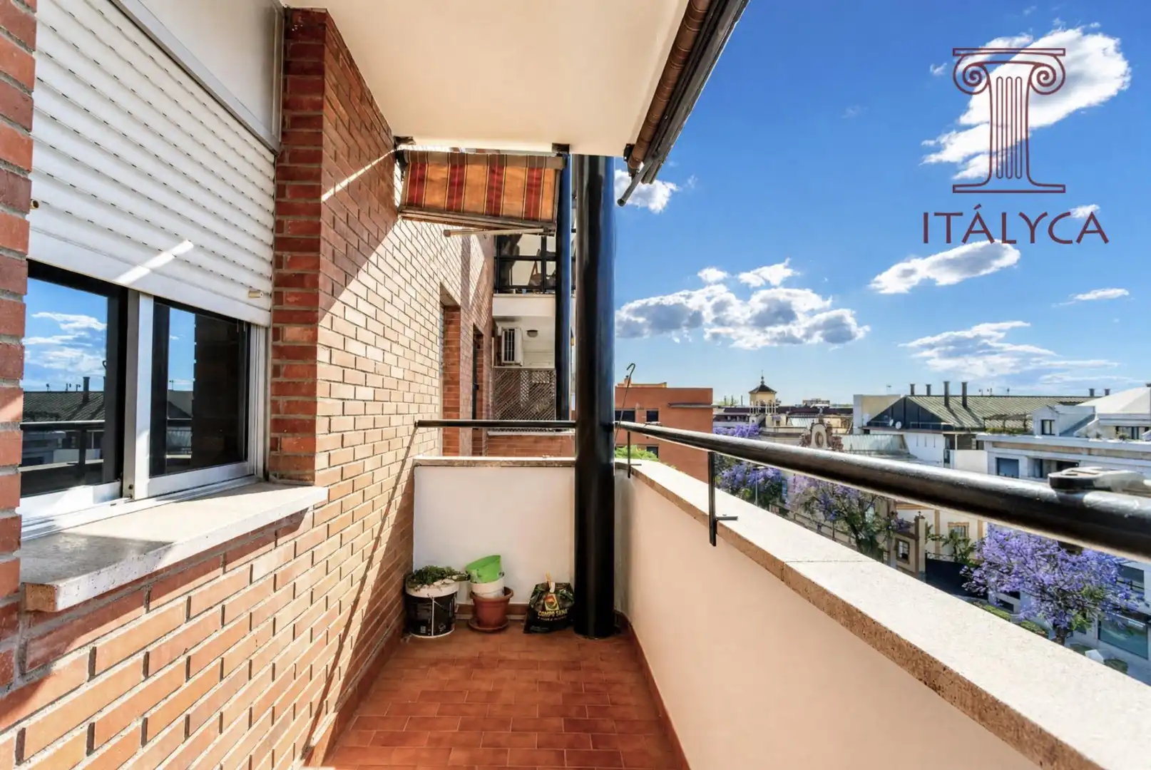 Balcony of Flat for sale in Sevilla  with Air Conditioner, Heating and Terrace