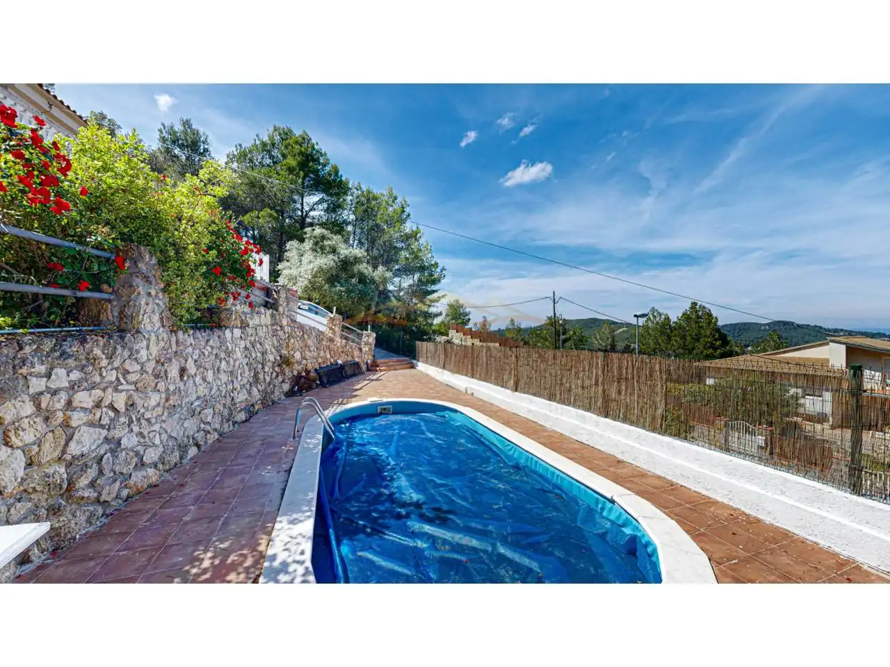 Piscina de Casa o xalet en venda en Corbera de Llobregat amb Aire condicionat, Jardí privat i Terrassa