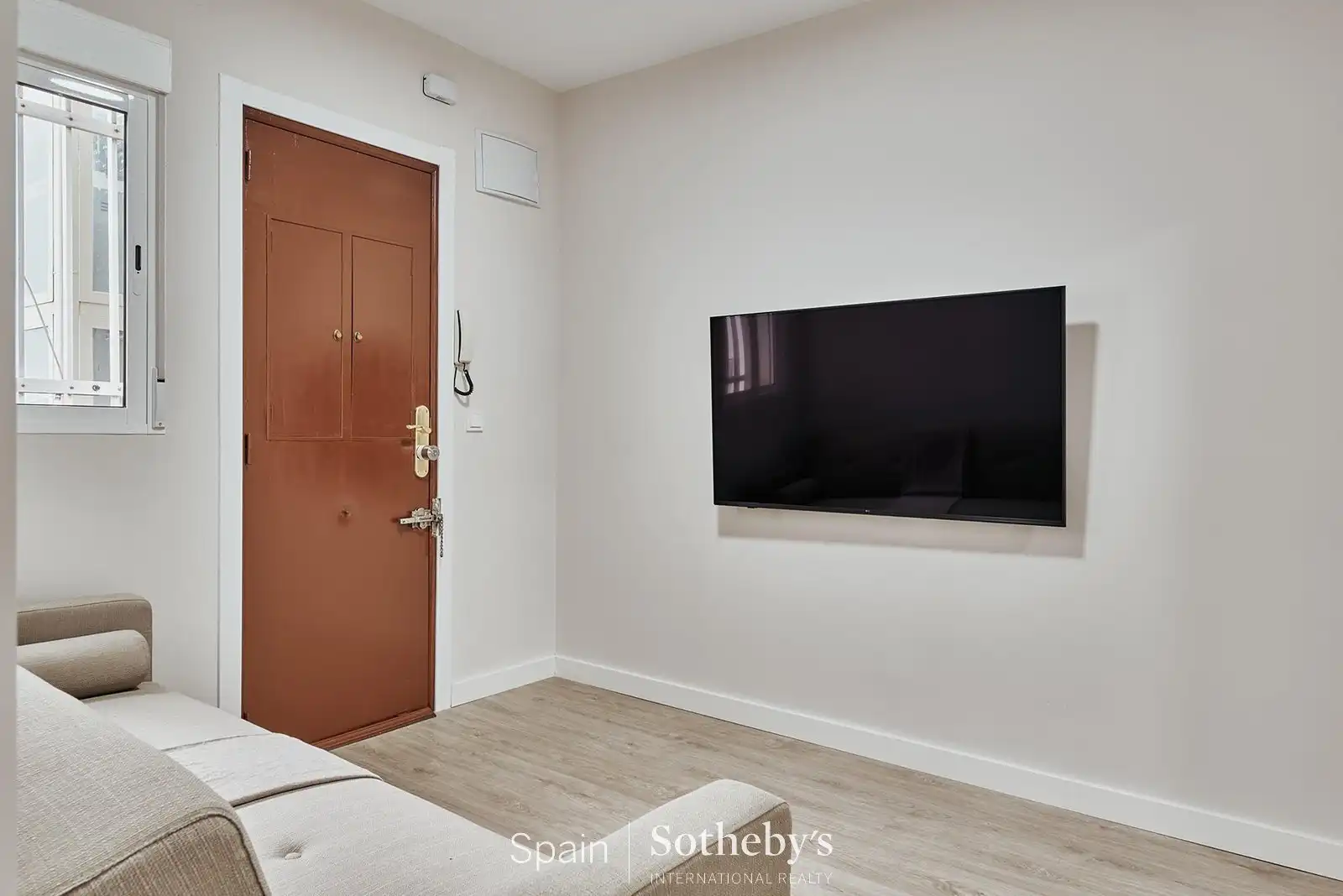 Dormitori de Apartament en venda en Madrid amb Aire condicionat i Calefacció