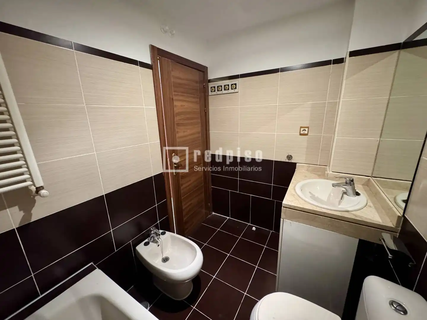 Bany de Apartament en venda en El Escorial amb Calefacció, Jardí privat i Terrassa