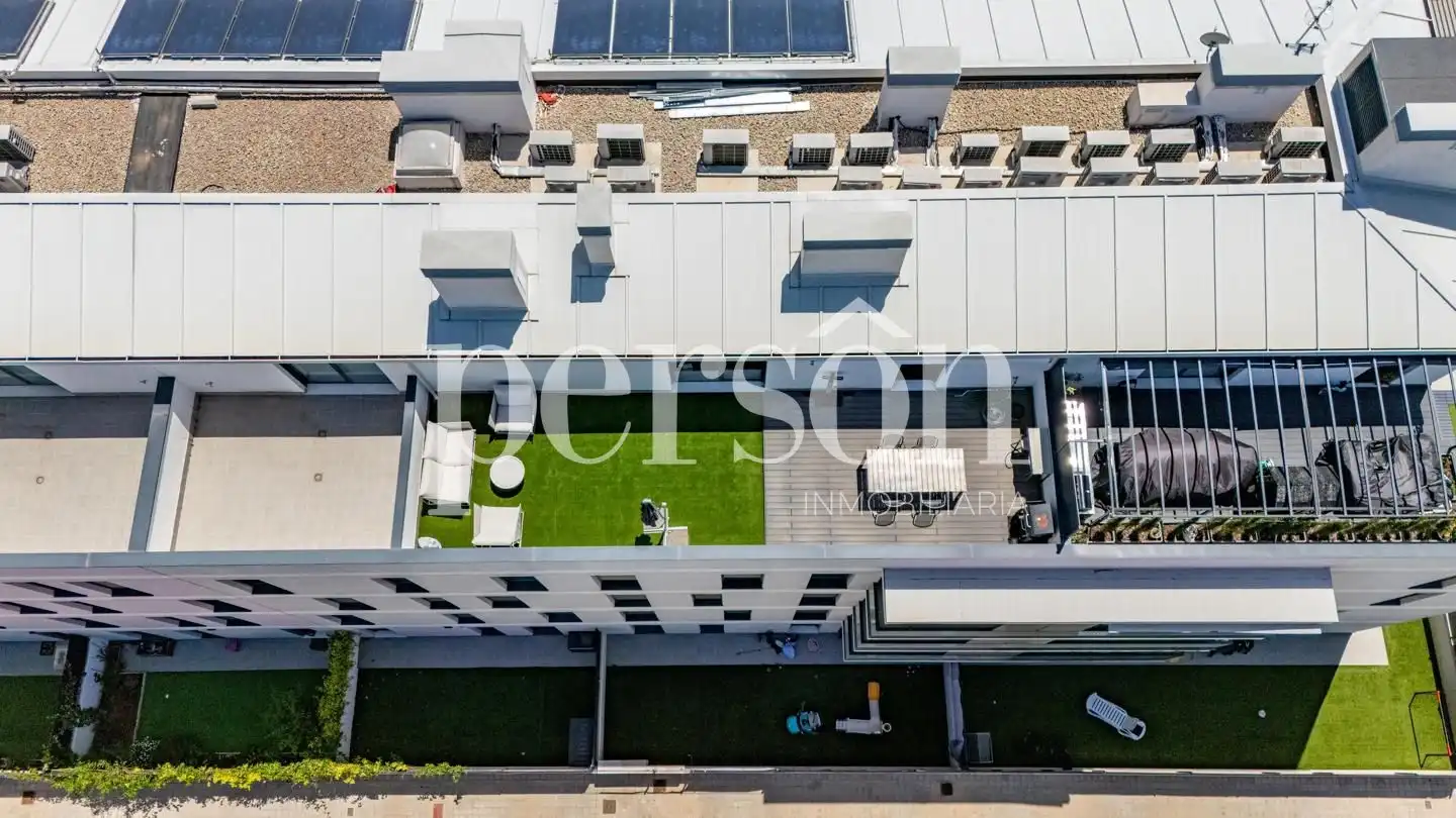 Exterior view of Duplexes for sale in La Pobla de Vallbona  with Air Conditioner, Heating and Terrace
