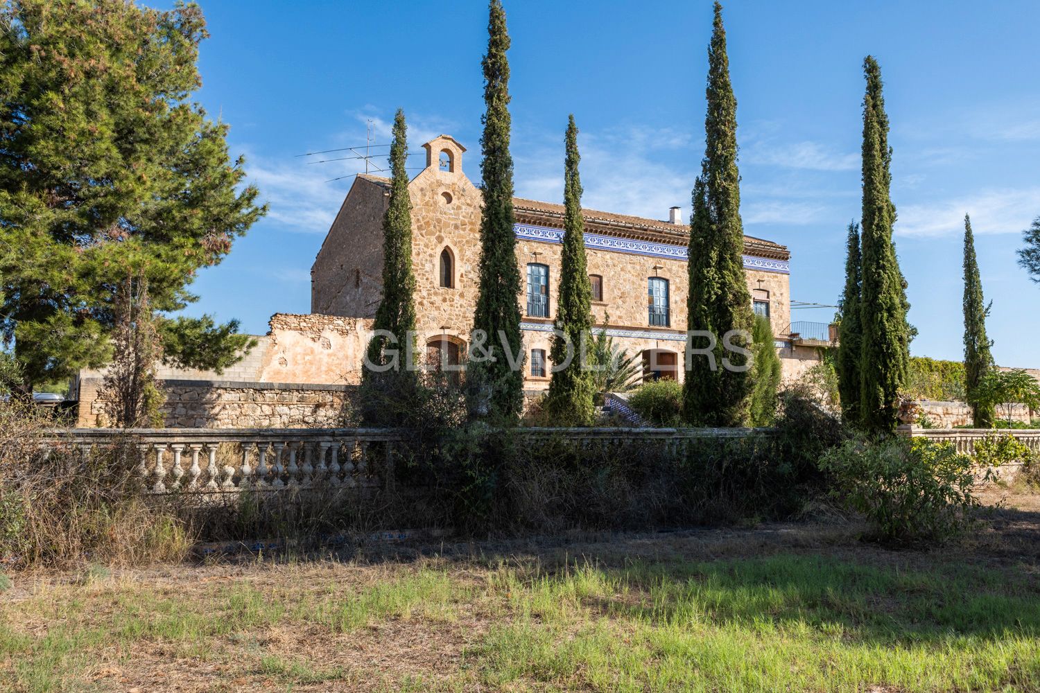 Vista exterior de Casa o chalet en venta en Llíria con Calefacción, Jardín privado y Parquet