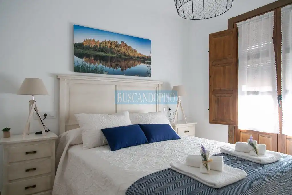 Habitación de Apartamento en venta en Ajamil de Cameros con Calefacción, Amueblado y Balcón