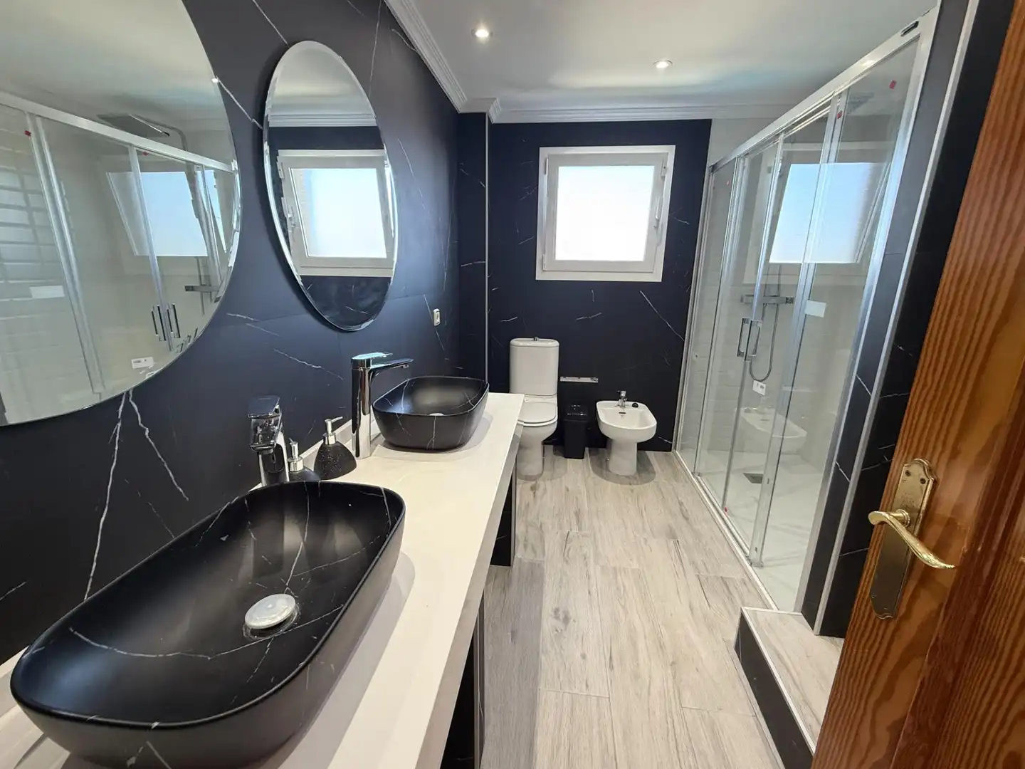 Baño de Casa o chalet en venta en Alicante / Alacant con Jardín privado y Piscina comunitaria