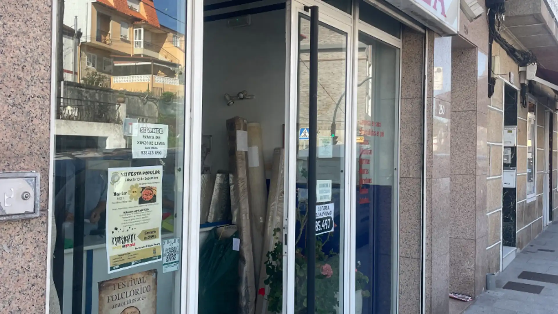 Local en traspaso en Redondela con Amueblado