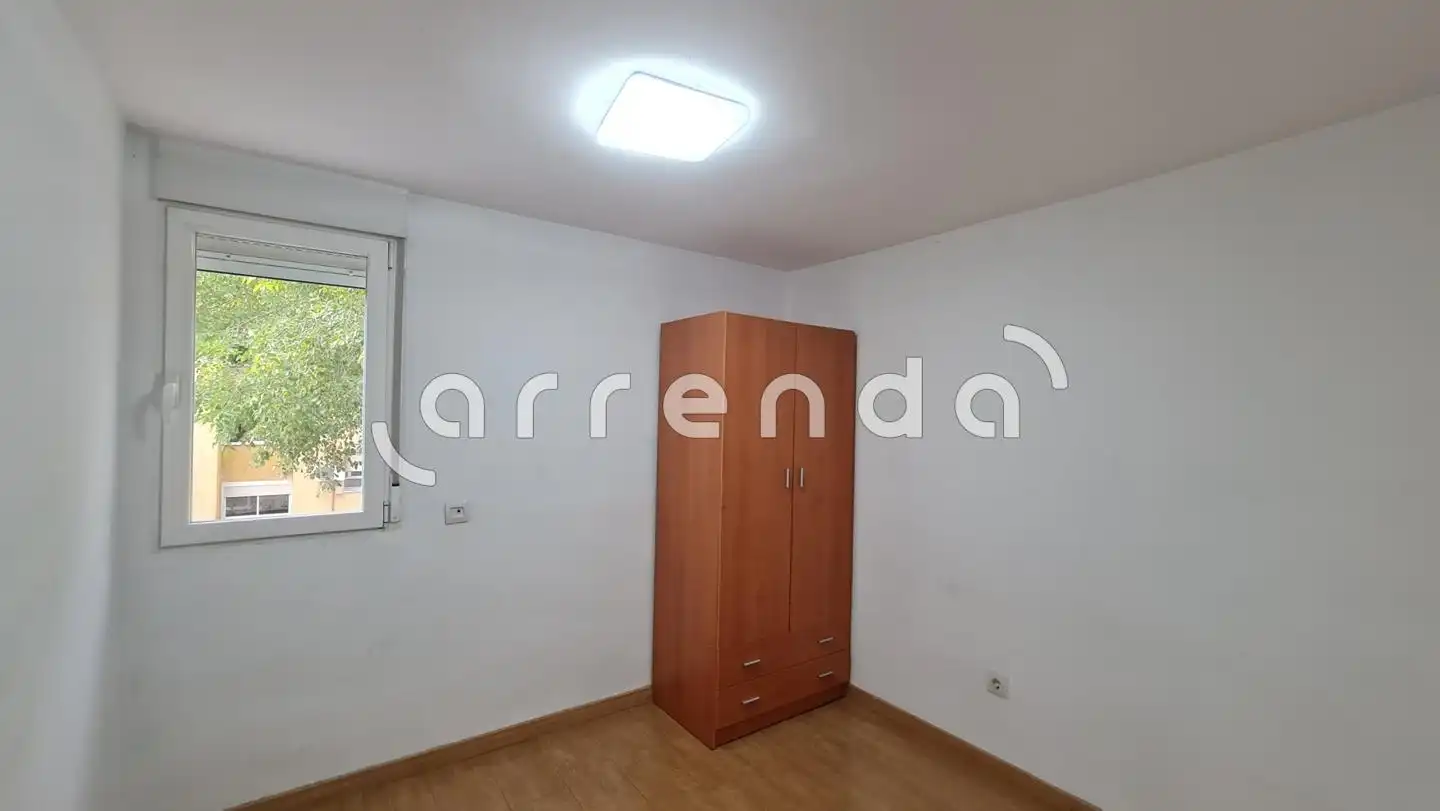 Bedroom of Flat for rent in Madrid  with Air Conditioner and Furnished
