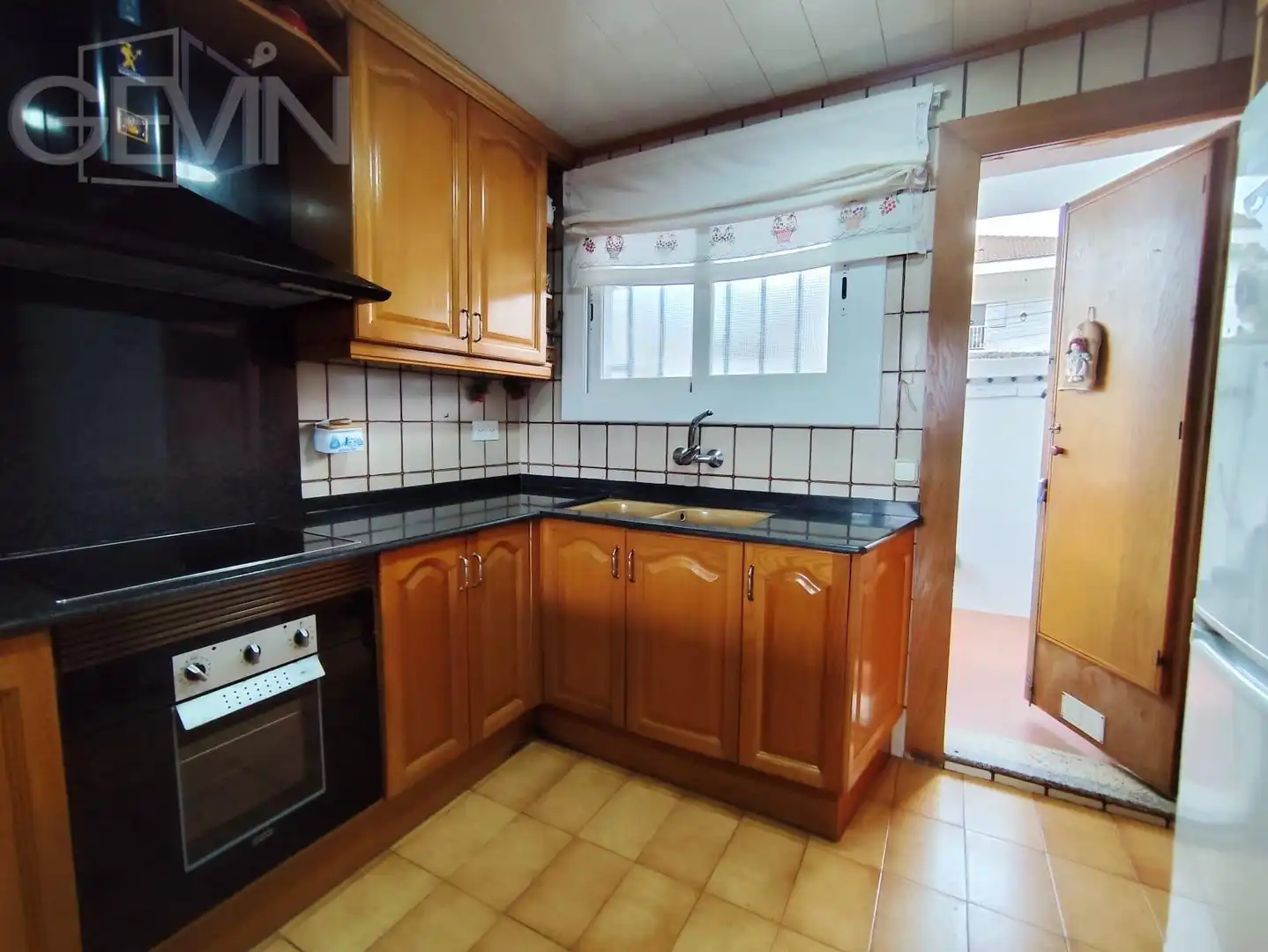 Cuina de Casa o xalet en venda en Caldes de Montbui amb Aire condicionat, Calefacció i Jardí privat