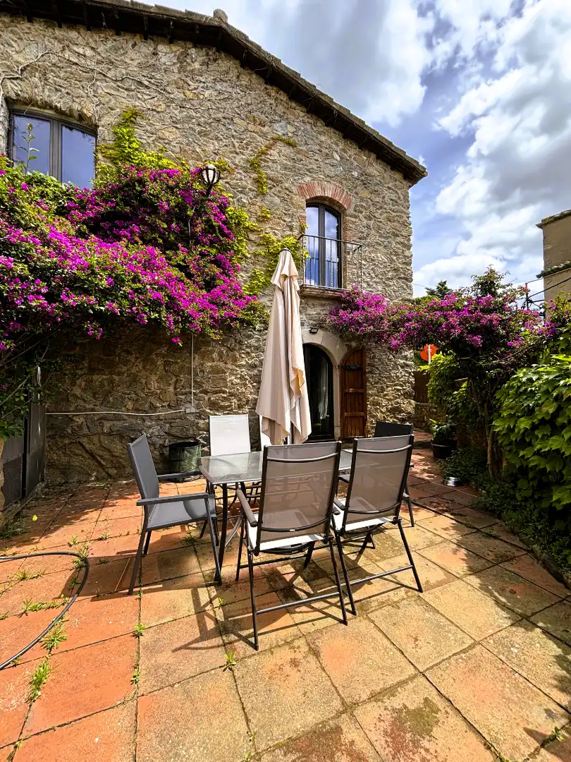 Casa rustica con giardino in affitto a Palau-saverdera