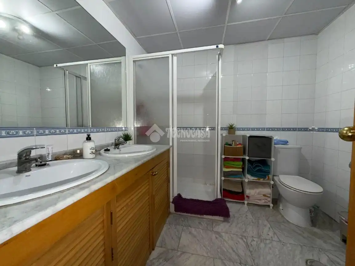Baño de Casa adosada en venta en Sevilla