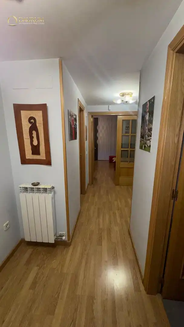 Einfamilien-Reihenhaus zum Verkauf in Alcalá de Henares mit Klimaanlage, Heizung und Terrasse