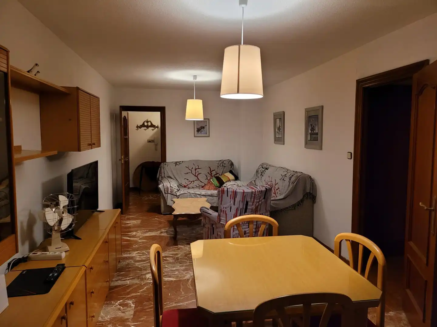 Living room of Flat for rent in Granada  with Heating, Furnished and Washing machine
