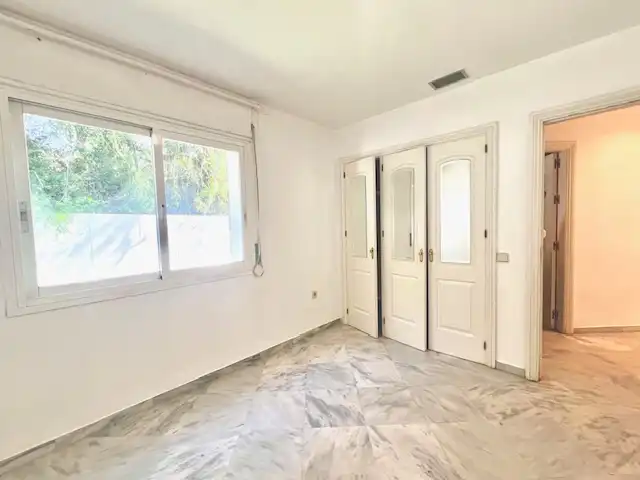 Habitación de Piso en venta en Marbella con Aire acondicionado, Jardín privado y Terraza