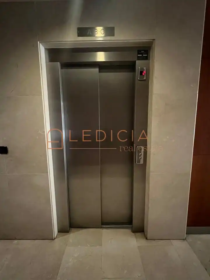 Estudio en venta en PI Y MARGALL, Casco Vello