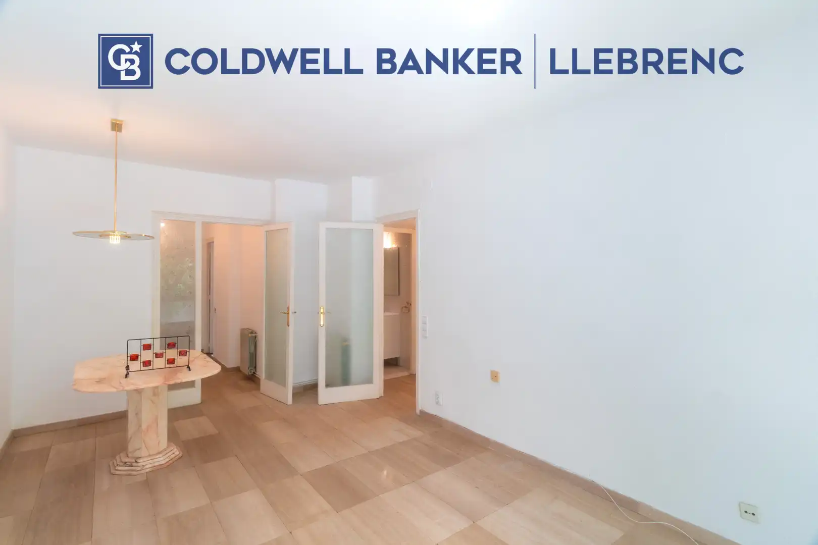 Flat for sale in Barcelona  with Air Conditioner, Heating and Parquet flooring