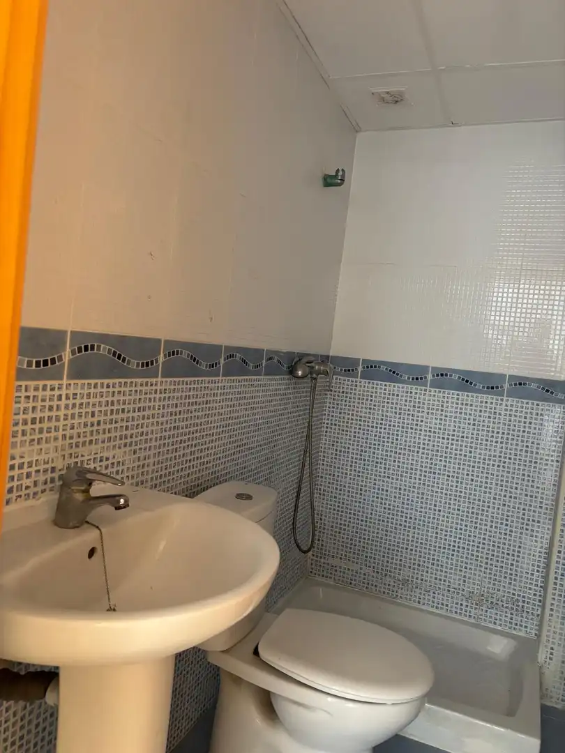 Baño de Piso en venta en Fuentes de Ebro con Trastero