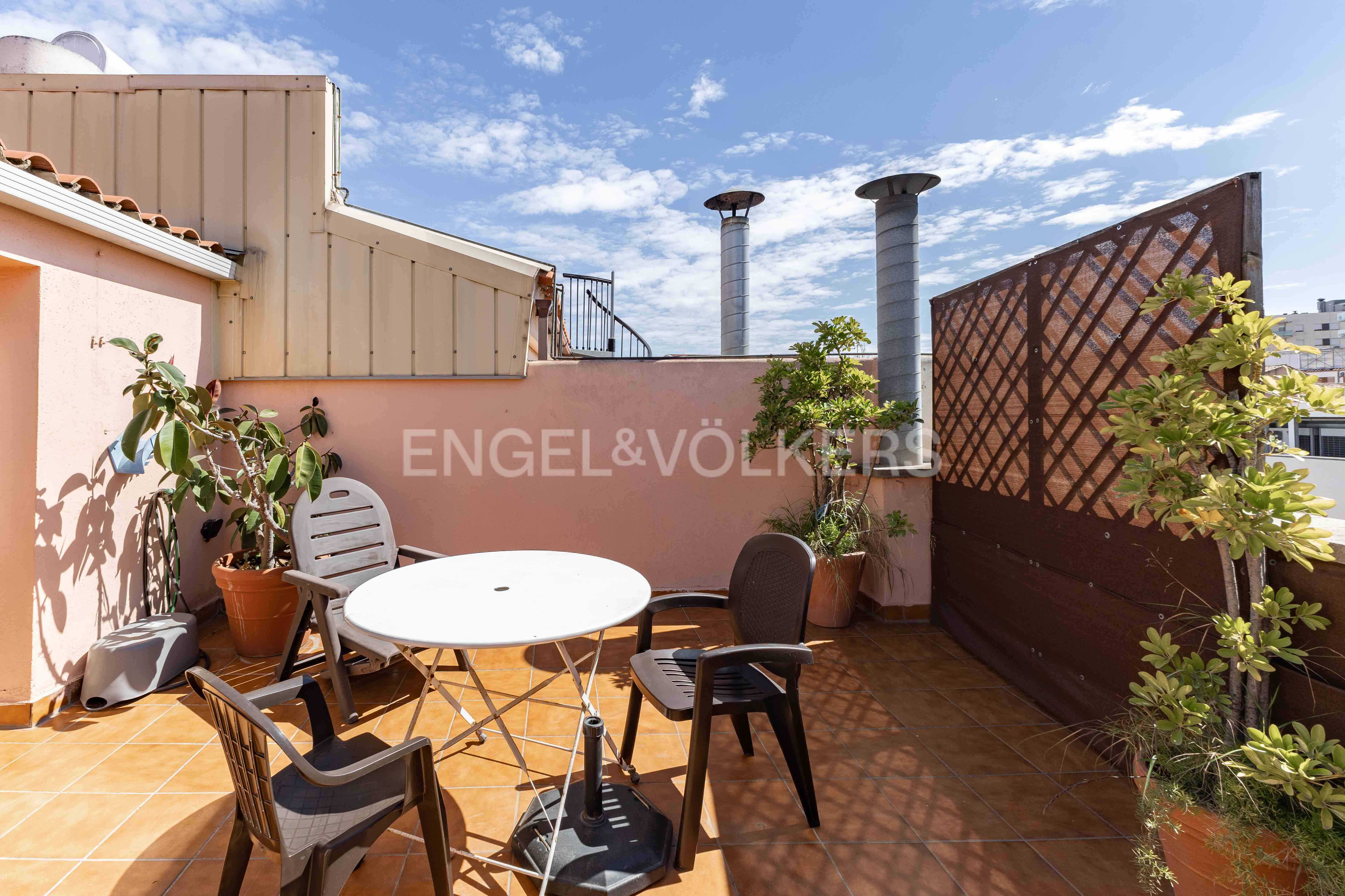 Terrassa de Casa o xalet en venda en Sant Feliu de Llobregat amb Aire condicionat, Calefacció i Terrassa