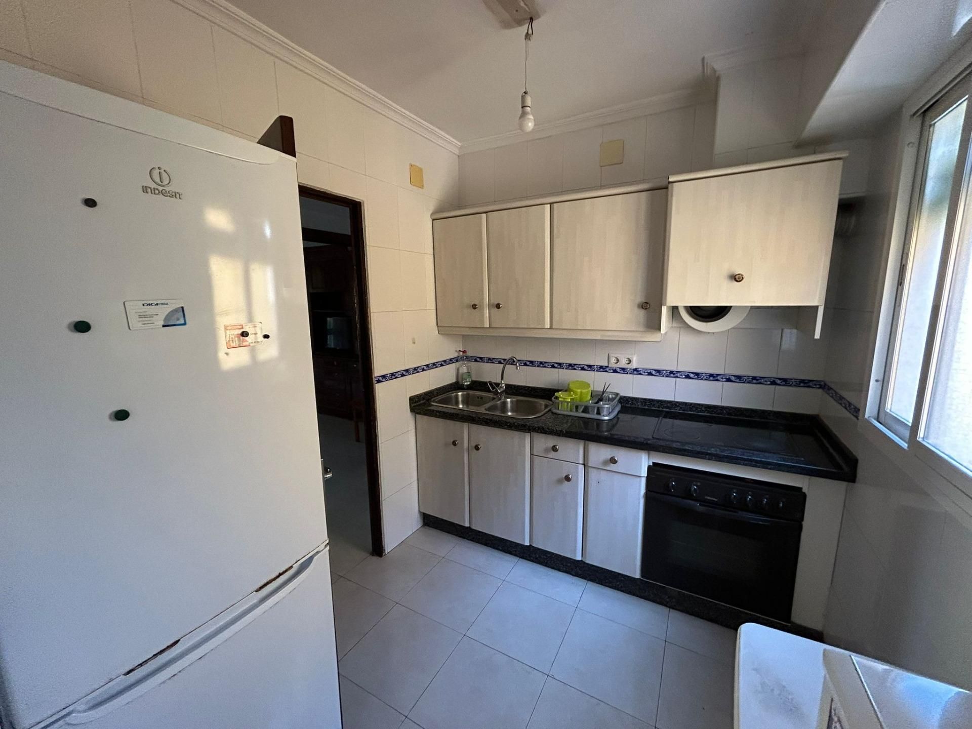 Kitchen of Flat for sale in  Sevilla Capital  with Air Conditioner, Terrace and Balcony