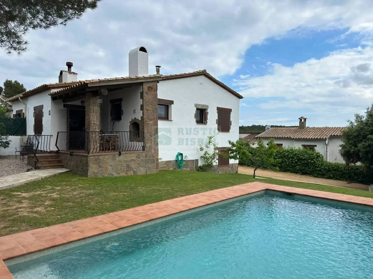 Vista exterior de Casa o chalet de alquiler en Begur con Calefacción, Jardín privado y Piscina