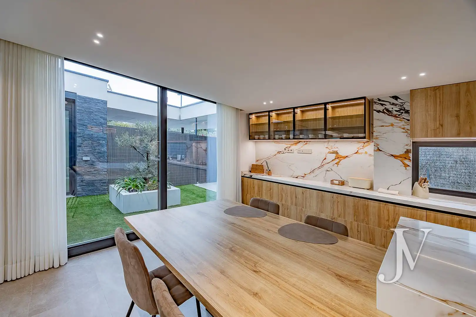 Cocina de Casa o chalet en venta en Boadilla del Monte con Aire acondicionado, Calefacción y Jardín privado