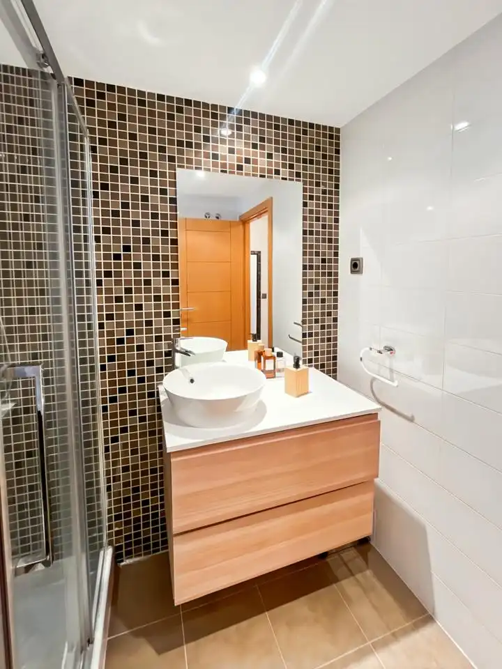 Baño de Piso en venta en Madrid con Aire acondicionado, Calefacción y Trastero