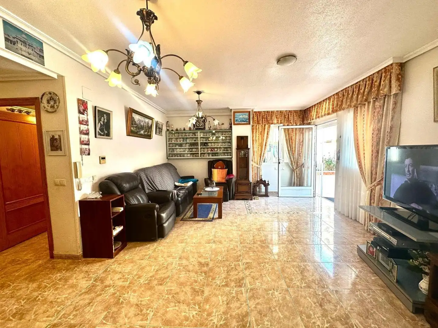 Apartment with pool for sale in Nueva Torrevieja - Aguas Nuevas