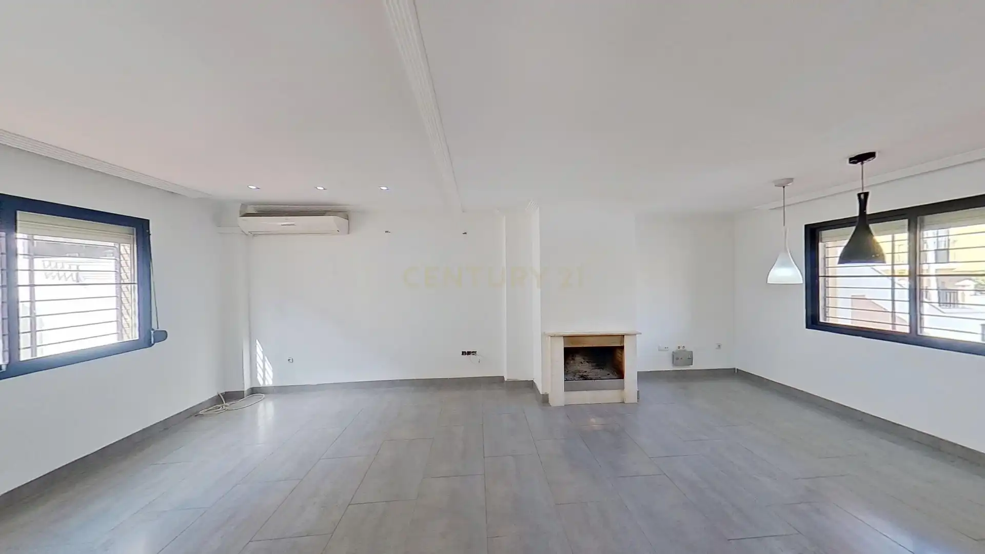 Detached homes for sale in Málaga  with Air Conditioner, Private garden and Storage room