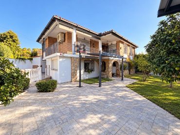 Villa mit Balkon zur Miete in Norte-Sierra