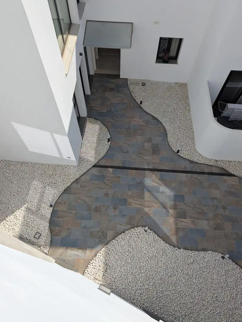 Terrasse von Maisonette zur Miete in Sanlúcar la Mayor mit Klimaanlage, Terrasse und Möbliert
