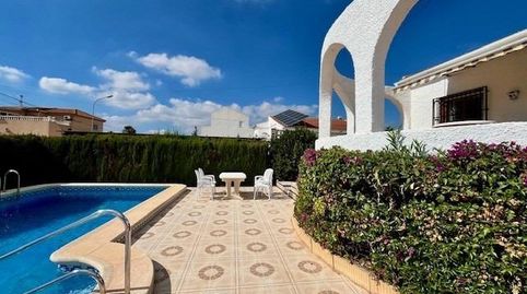 Villa independiente orientada al sur con piscina privada en un terreno de 502 m2  Ciudad Quesada, imatge 5