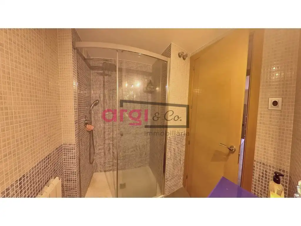 Baño de Piso en venta en Sitges con Aire acondicionado y Terraza