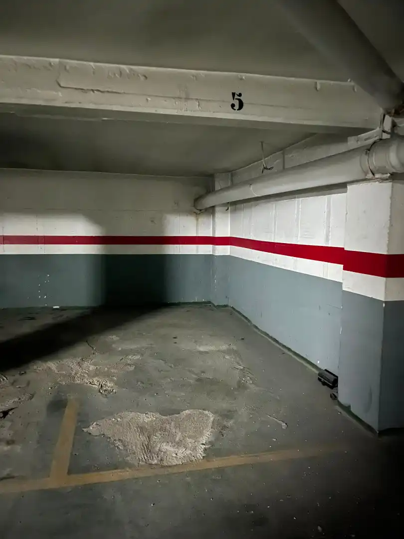 Einzelparkplatz zum Verkauf in Carrer de Joaquín Benlloch