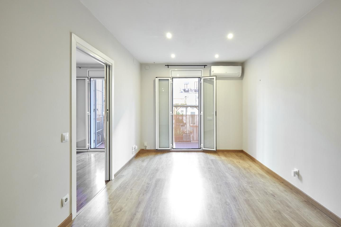 Pis en venda en  Barcelona Capital amb Aire condicionat i Terrassa