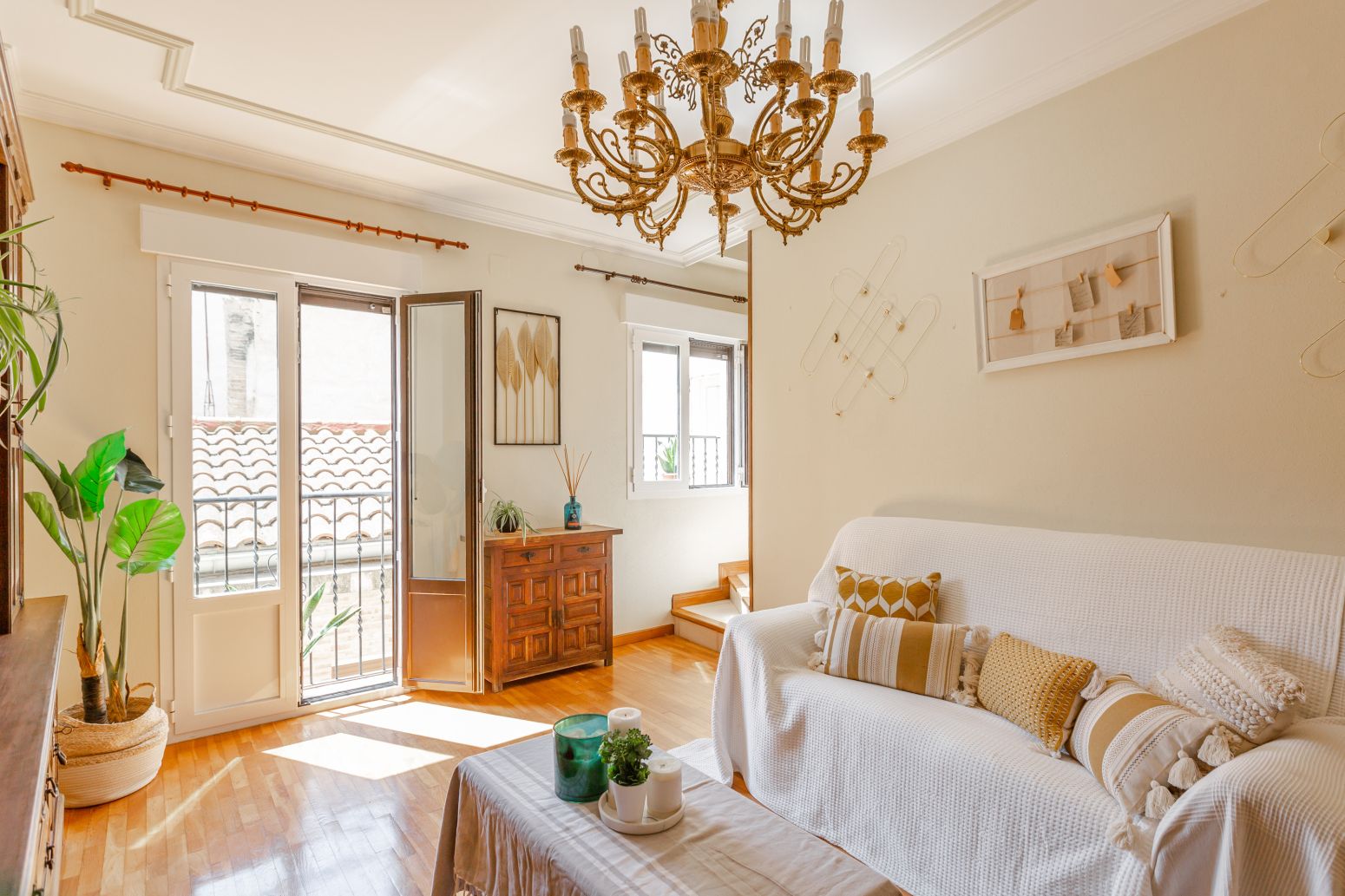 Living room of Single-family semi-detached for sale in Tudela  with Heating, Parquet flooring and Terrace