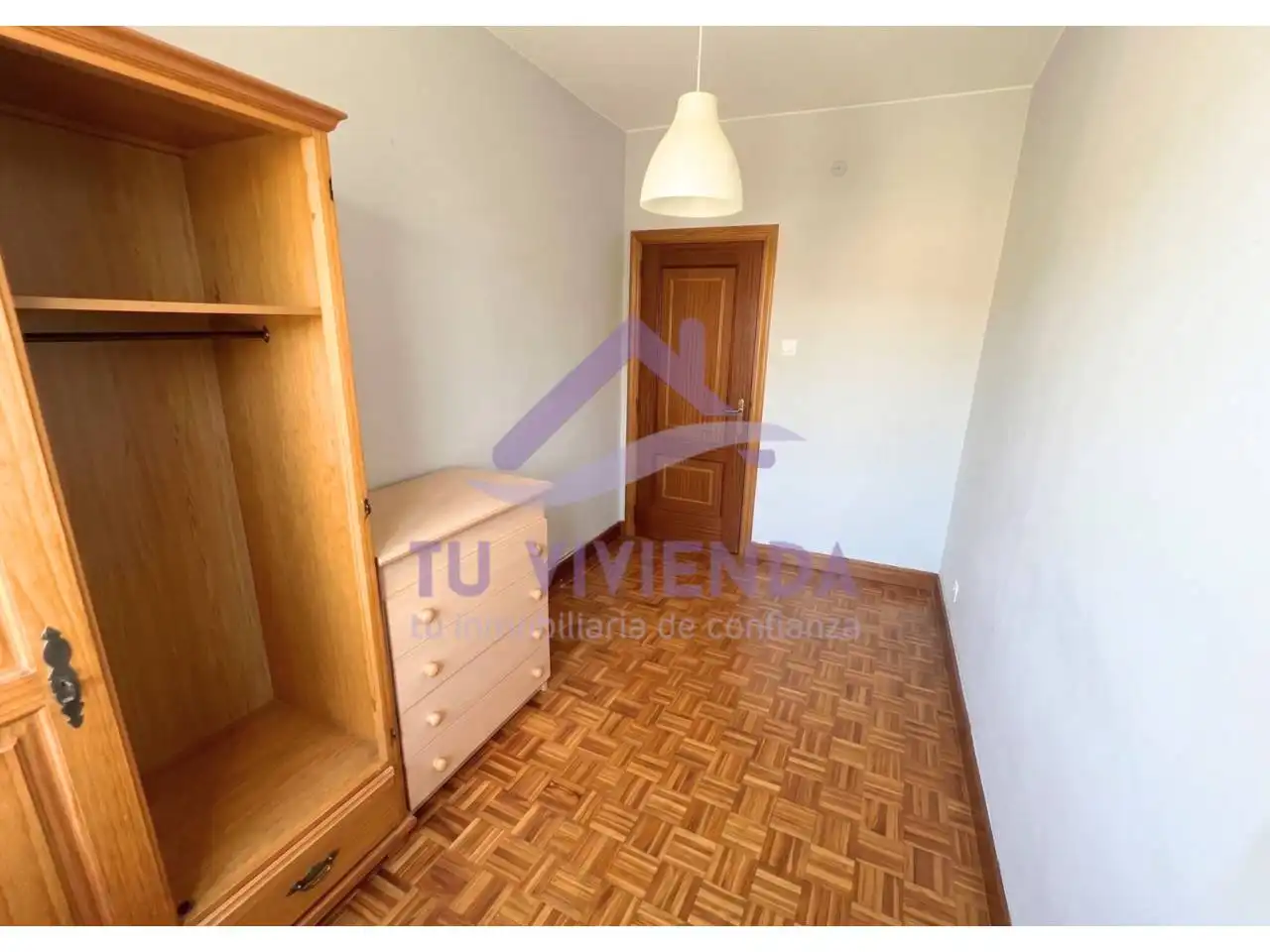 Habitación de Piso en venta en Valladolid con Calefacción, Parquet y Amueblado