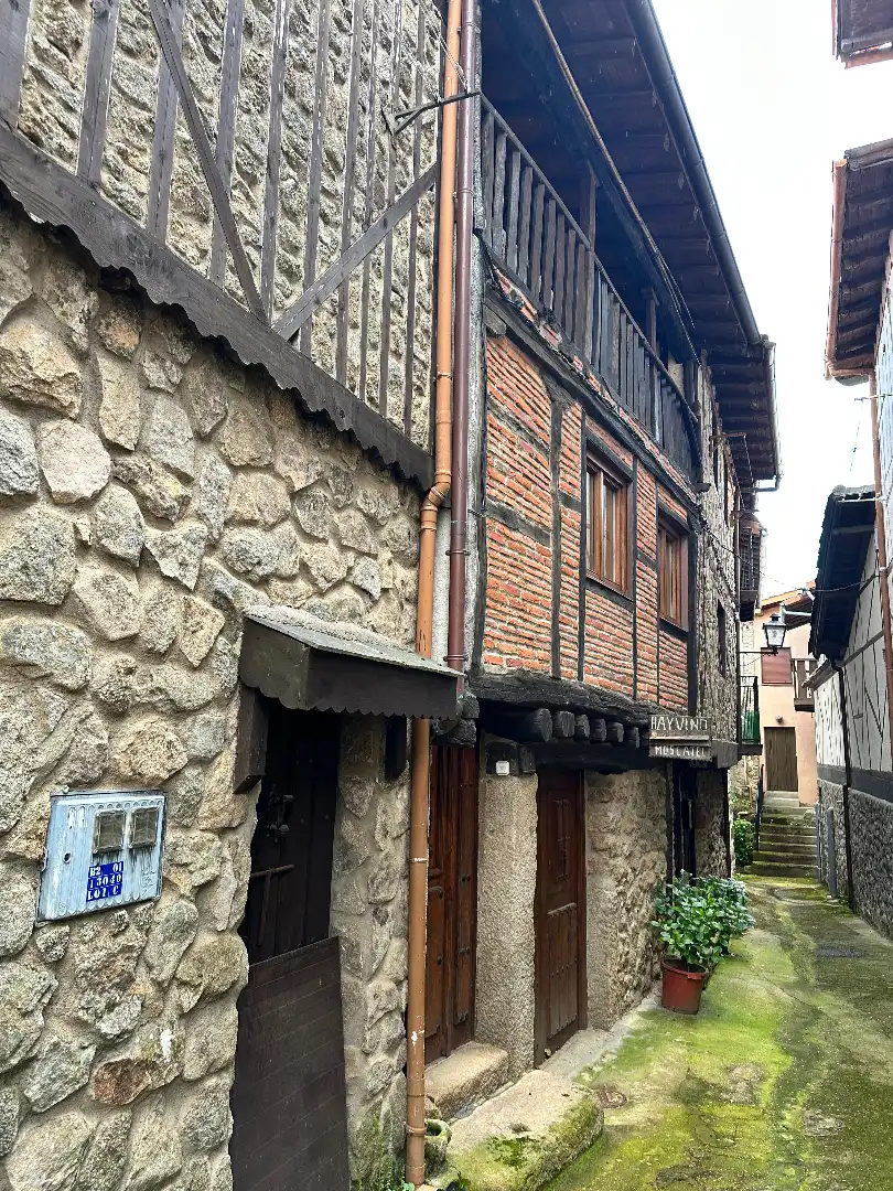 Vista exterior de Casa o chalet en venta en Sequeros con Calefacción, Terraza y Horno