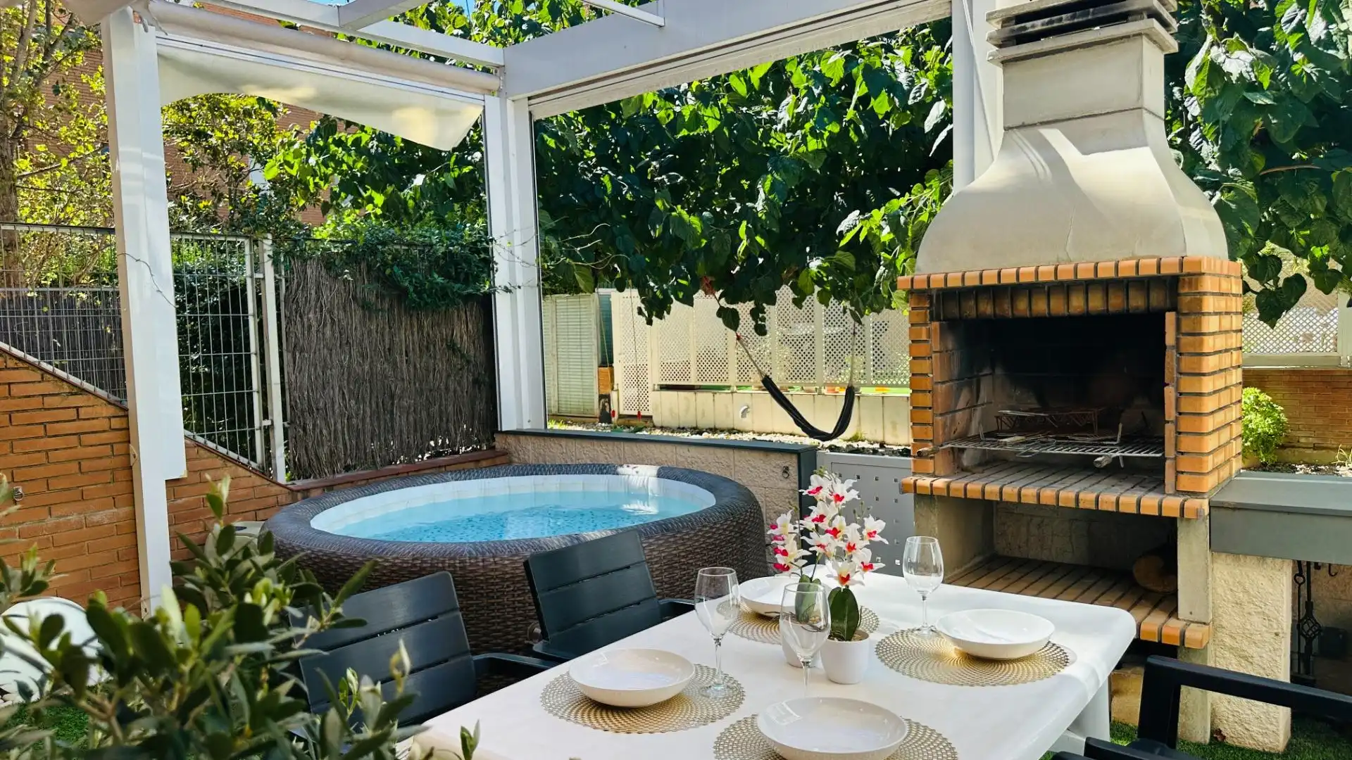 Jardín de Casa adosada en venta en Amposta con Aire acondicionado, Calefacción y Jardín privado