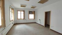 Building for sale in Caspe